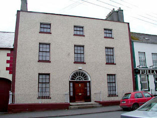 Foto perwakilan house, Main Street · NIAH 11810010, Rathangan, pada rekaman NIAH 11810010.