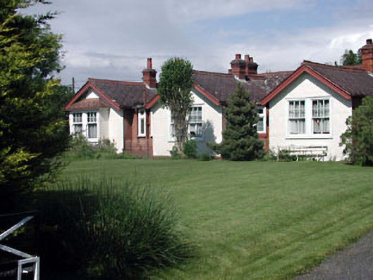 Foto perwakilan Munster Lodge, Kildare, pada rekaman NIAH 11817067.