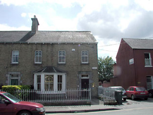 Foto perwakilan house, 6, McElwain Terrace, Charlotte Street · NIAH 11818020, Newbridge, pada rekaman NIAH 11818020.