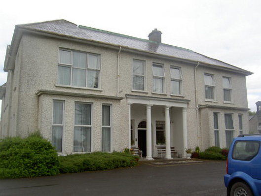 Foto perwakilan Edgeworthstown House, Edgeworthstown, pada rekaman NIAH 13309029.