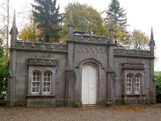 Foto perwakilan Creagh Castle, Doneraile, pada rekaman NIAH 20902505.