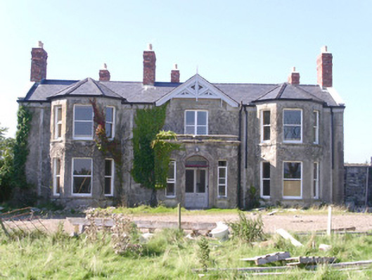 Foto perwakilan Castle Dargan, Ballygawley, pada rekaman NIAH 32402101.
