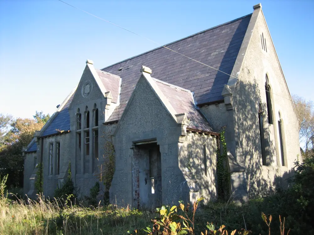 Foto perwakilan Burtonport Erasmus Smith School, Ailt an Chorráin [Burtonport], pada rekaman NIAH 40904807.