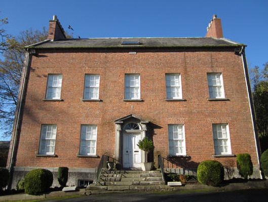 Foto perwakilan Derryolam House, Carrickmacross, pada rekaman NIAH 41310001.