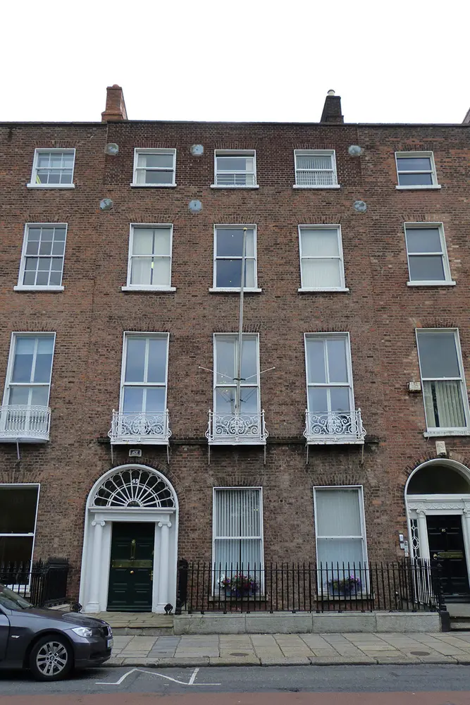 Foto perwakilan National University of Ireland, Dublin 2, pada rekaman NIAH 50100514.