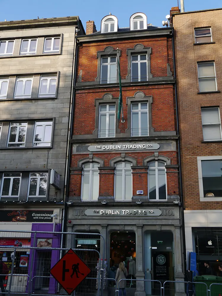 Foto perwakilan shop/retail outlet, 110, Grafton Street · NIAH 50910191, Dublin 2, pada rekaman NIAH 50910191.