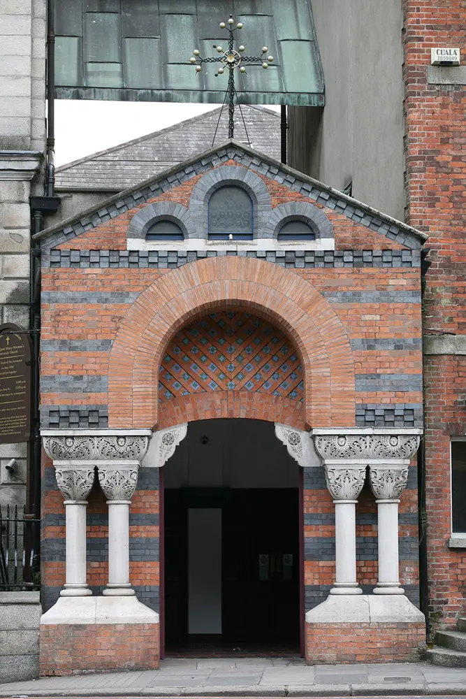 Foto perwakilan University Church, Dublin 2, pada rekaman NIAH 50920169.